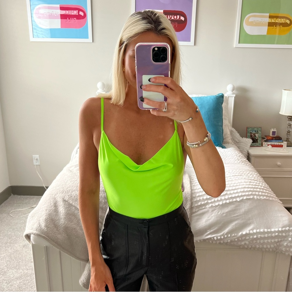 Neon Green Cowl Neck Bodysuit💚💚